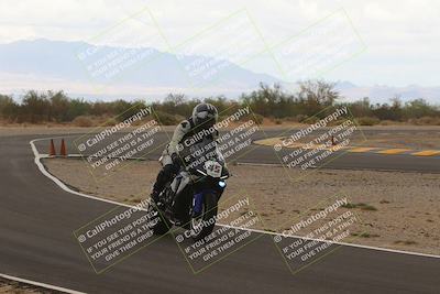 media/Sep-10-2022-SoCal Trackdays (Sat) [[a5bf35bb4a]]/Turn 2 (1pm)/